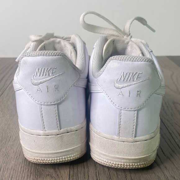 Nike Air Force 1 Womens Size 8.5 Low-Top White Leather Athletic Sneakers - Picture 4 of 11